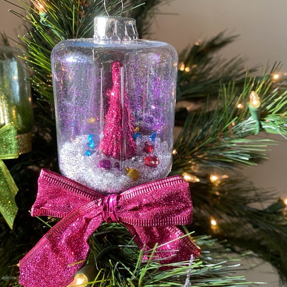 Christmas ornaments - Picture 4 of 10